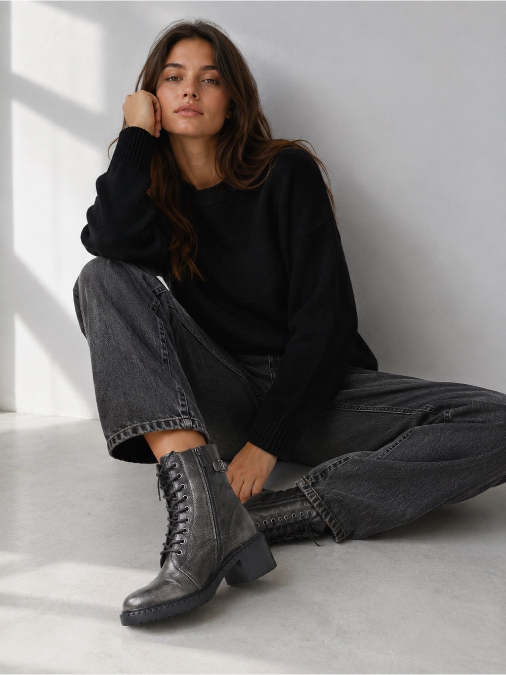 Zodiac Gray Combat Boots with Sturdy Sole